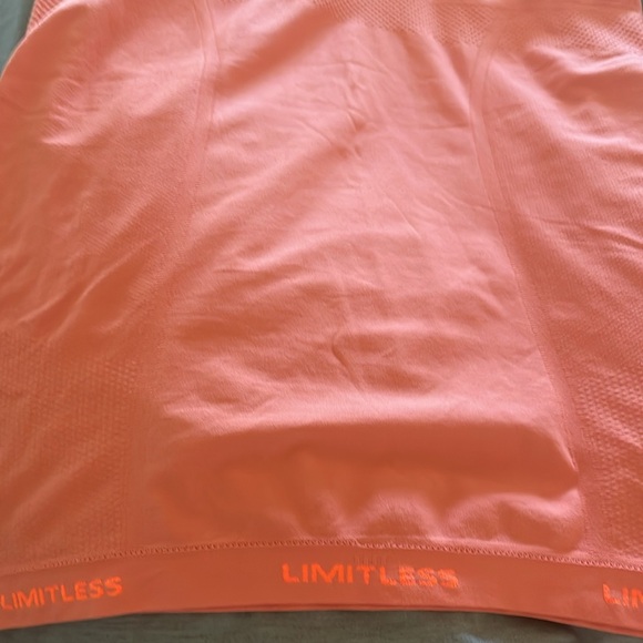 Top - Picture 6 of 7